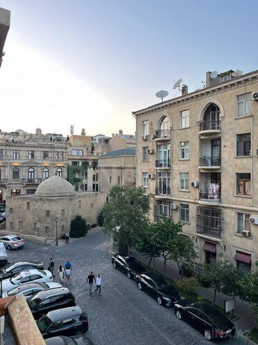 İcarəyə verilir 3 otaqlı köhnə tikili 120 m², İçəri Şəhər m., photo 12 from 13