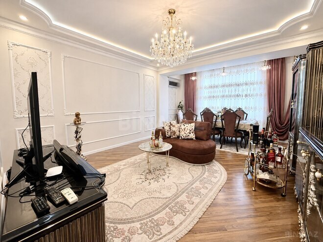 Satılır 5 otaqlı yeni tikili 160 m², İnşaatçılar m., photo 3 from 32