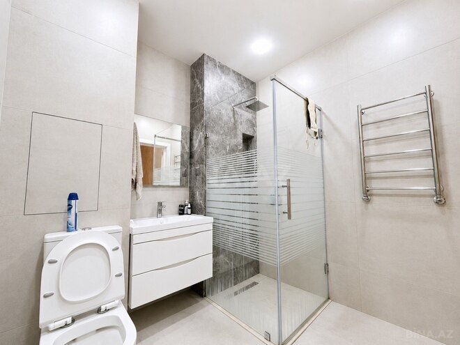 Продаётся 3-комн. новостройка 130 м², м. Элмляр Академиясы, photo 10 from 14