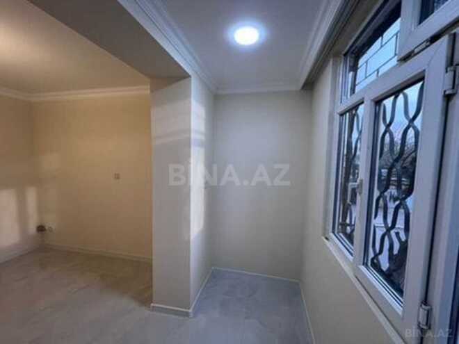 Satılır 4 otaqlı köhnə tikili 100 m², Xalqlar Dostluğu m., photo 8 from 19