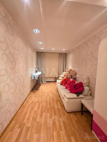 Продаётся 3-комн. вторичка 70 м², м. Иншаатчылар, photo 9 from 15