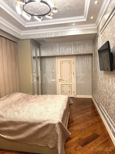 Продаётся 4-комн. новостройка 207 м², м. Элмляр Академиясы, photo 12 from 23