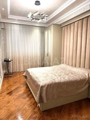 Продаётся 4-комн. новостройка 207 м², м. Элмляр Академиясы, photo 13 from 23