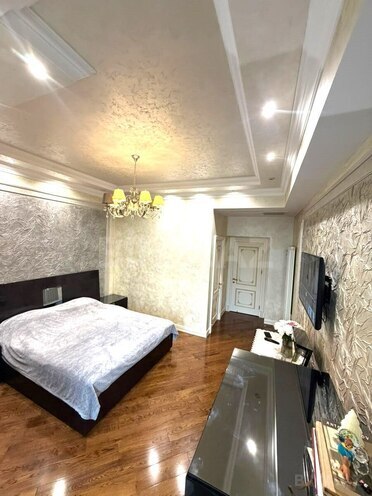 Продаётся 4-комн. новостройка 207 м², м. Элмляр Академиясы, photo 9 from 23