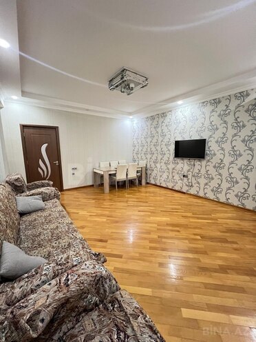 Сдаётся 2-комн. новостройка 65 м², м. Халглар Достлугу, photo 1 from 14
