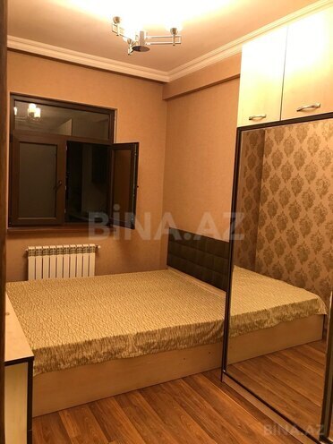 Сдаётся 2-комн. новостройка 80 м², м. Нефтчиляр, photo 1 from 10