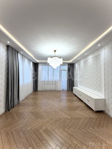 Продаётся 3-комн. новостройка 89 м², м. 8 ноября, photo 1 from 13