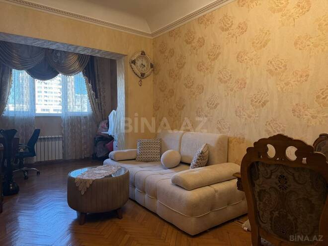 Продается 2-комн. вторичка 65 м², м. Элмляр Академиясы, photo 7 from 15