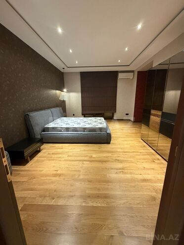 Сдается 2-комн. новостройка 90 м², м. 28 мая, photo 1 from 20