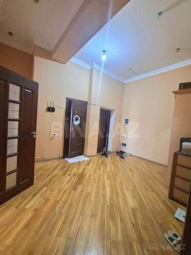 Продаётся 2-комн. новостройка 81 м², м. Кара Караев, photo 6 from 11