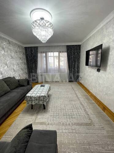 Продается 3-комн. вторичка 70 м², photo 1 from 18
