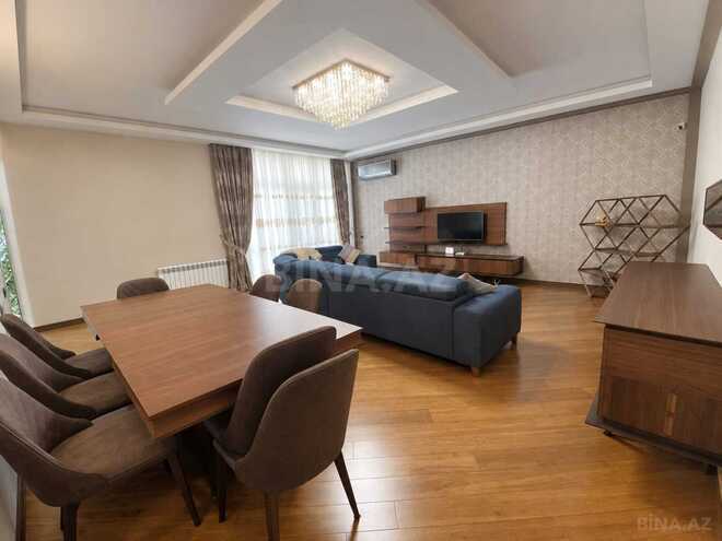 Сдается 3-комн. новостройка 120 м², м. 8 ноября, photo 1 from 14