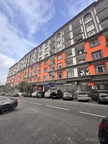 Satılır 2 otaqlı köhnə tikili 63 m², Qara Qarayev m., photo 1 from 13
