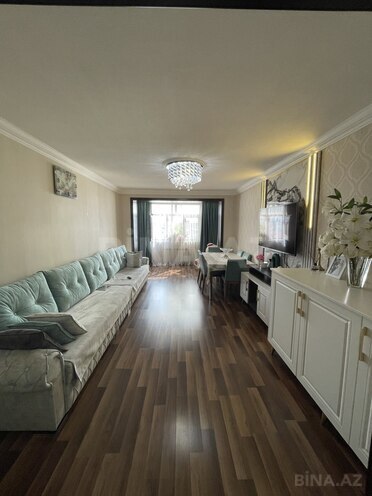Satılır 3 otaqlı köhnə tikili 73 m², Bakıxanov q., photo 1 from 19