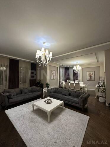 Продаётся 4-комн. новостройка 202 м², м. Низами, photo 1 from 10