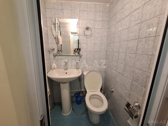 Satılır 3 otaqlı köhnə tikili 127 m², Sahil m., photo 13 from 19