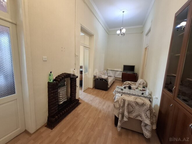 Satılır 3 otaqlı köhnə tikili 127 m², Sahil m., photo 6 from 19