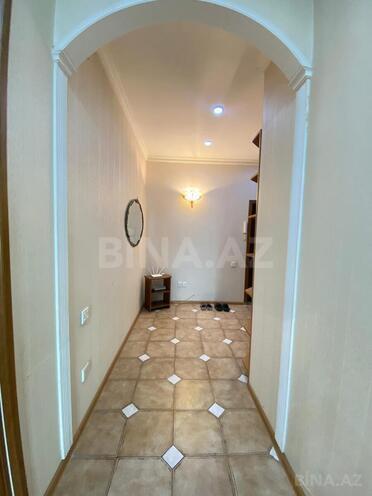 Сдаётся 3-комн. новостройка 130 м², м. Низами, photo 21 from 22