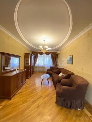 Сдаётся 3-комн. новостройка 130 м², м. Низами, photo 6 from 22