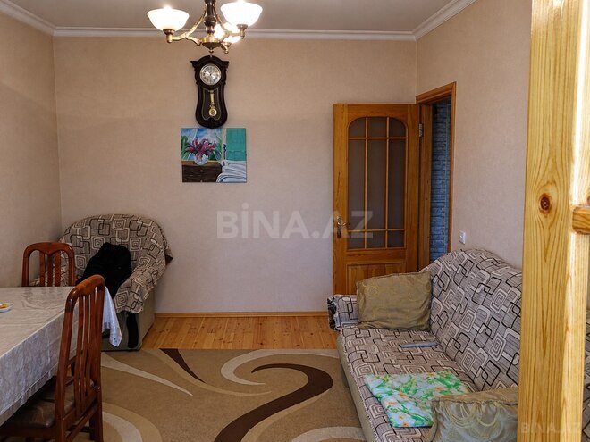 Продается 3-комн. вторичка 60 м², м. Ази Асланов, photo 4 from 13