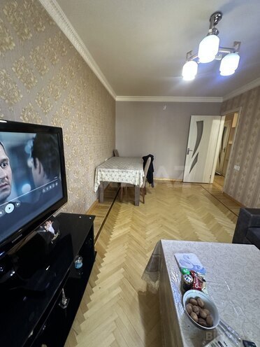 Продаётся 3-комн. вторичка 80 м², м. Нефтчиляр, photo 3 from 18