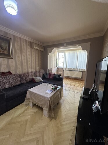 Продаётся 3-комн. вторичка 80 м², м. Нефтчиляр, photo 17 from 18