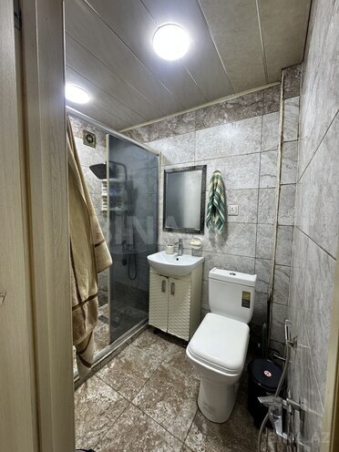 Продаётся 3-комн. вторичка 80 м², м. Нефтчиляр, photo 12 from 18