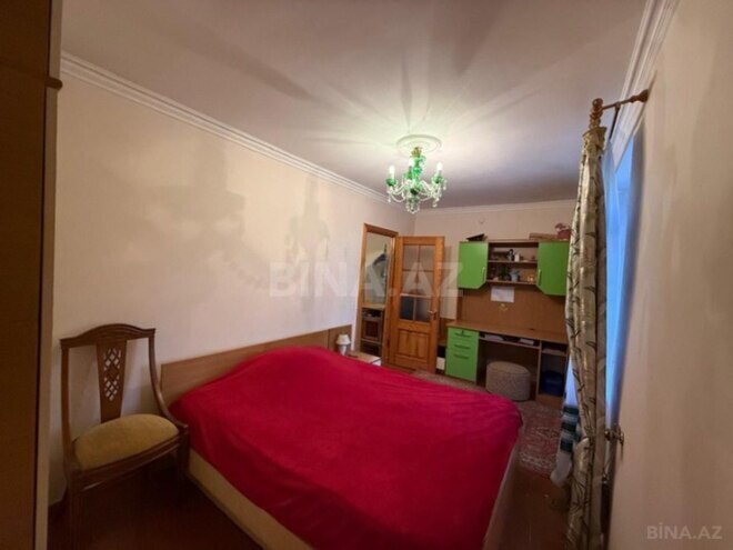 Satılır 2 otaqlı köhnə tikili 47 m², İnşaatçılar m., photo 3 from 12