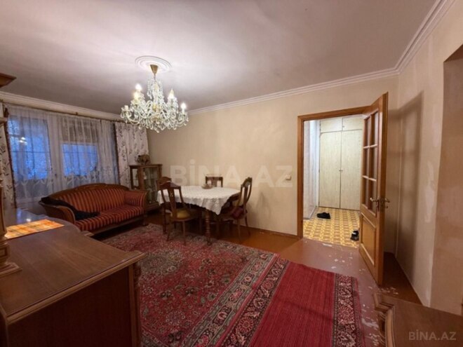 Satılır 2 otaqlı köhnə tikili 47 m², İnşaatçılar m., photo 1 from 12