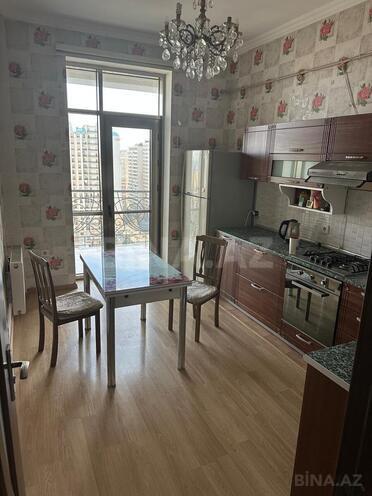 Сдается 2-комн. новостройка 100 м², м. Элмляр Академиясы, photo 4 from 9