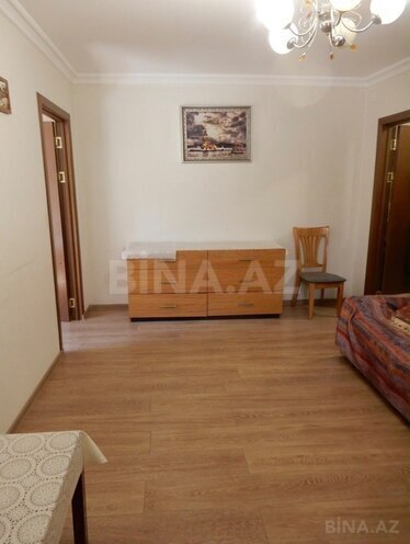 Satılır 2 otaqlı köhnə tikili 55 m², Qara Qarayev m., photo 6 from 13