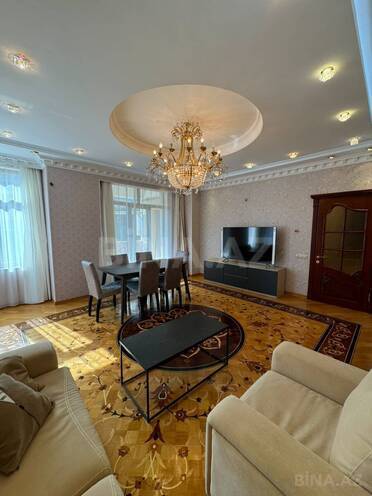 Сдается 3-комн. новостройка 100 м², м. Ичеришехер, photo 1 from 14