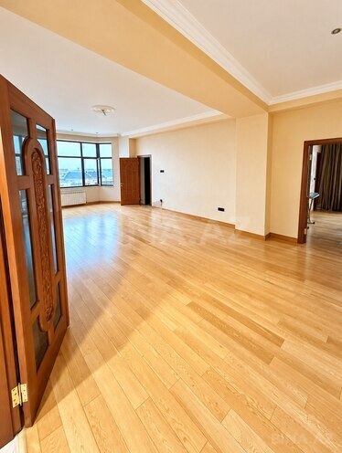 Продаётся 3-комн. новостройка 150 м², м. Сахил, photo 6 from 18