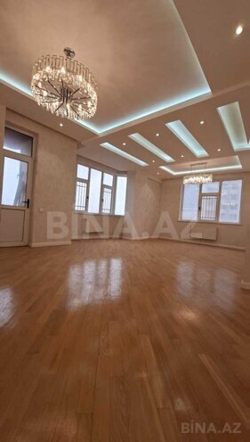 Продаётся 4-комн. новостройка 185 м², м. Элмляр Академиясы, photo 12 from 19