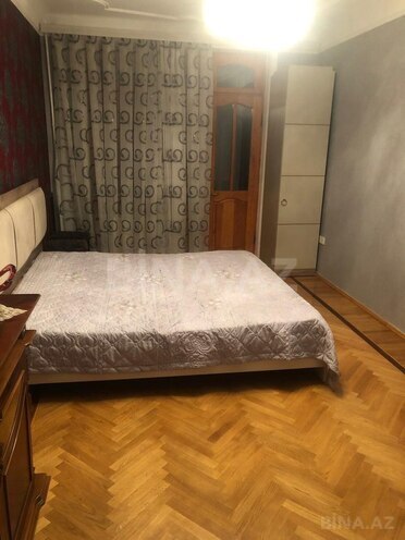 Satılır 4 otaqlı köhnə tikili 110 m², Qara Qarayev m., photo 8 from 19