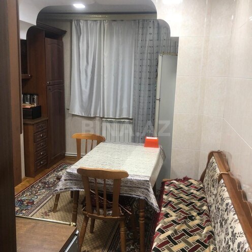 Satılır 4 otaqlı köhnə tikili 110 m², Qara Qarayev m., photo 12 from 19