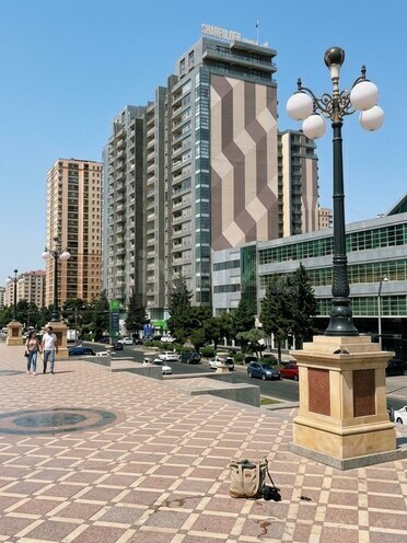 Продаётся 2-комн. новостройка 84 м², м. Иншаатчылар, photo 1 from 11
