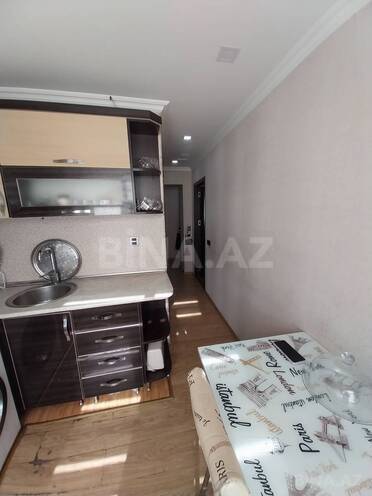 Satılır 3 otaqlı köhnə tikili 70 m², İnşaatçılar m., photo 3 from 16