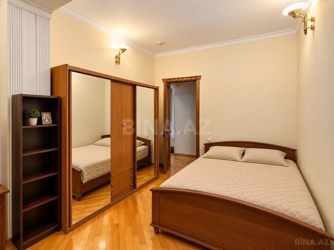 Продается 4-комн. новостройка 210 м², м. Низами, photo 6 from 12