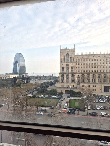 İcarəyə verilir 2 otaqlı yeni tikili 75 m², 28 May m., photo 10 from 12