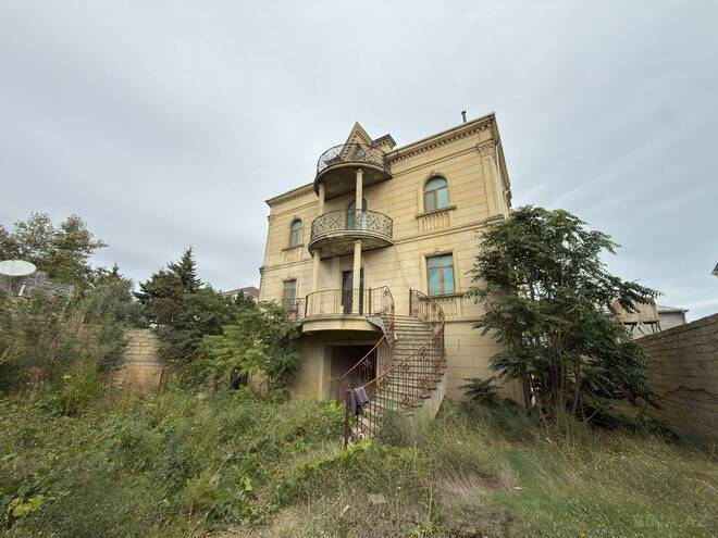 Satılır 9 otaqlı həyət evi/bağ evi 680 m², Badamdar q., photo 1 from 32
