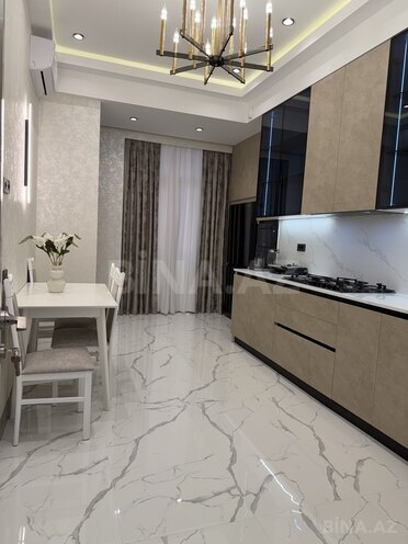 Сдаётся 3-комн. новостройка 120 м², м. Низами, photo 13 from 14