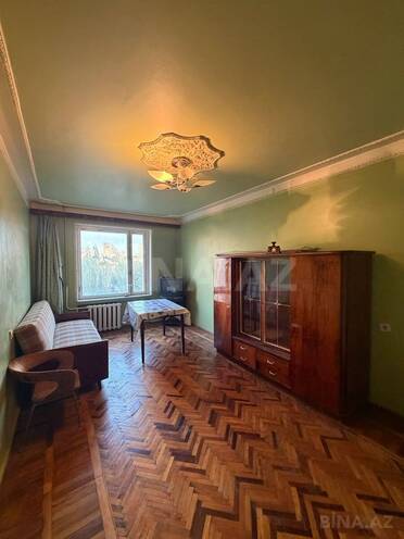 Satılır 2 otaqlı köhnə tikili 65 m², Əhmədli m., photo 1 from 17