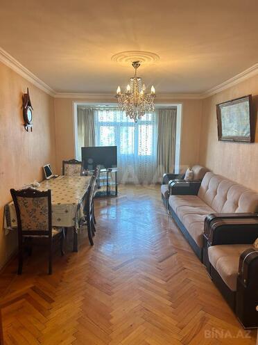 Продаётся 3-комн. вторичка 70 м², м. Гянджлик, photo 3 from 18