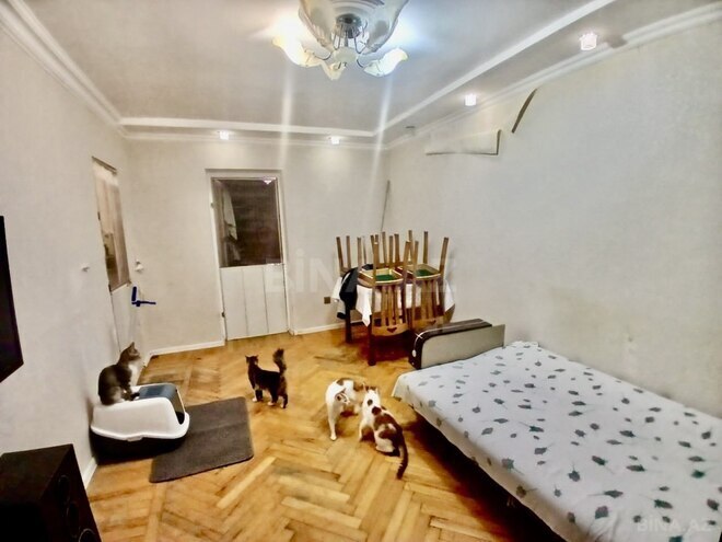 Продаётся 2-комн. вторичка 55 м², м. Нефтчиляр, photo 3 from 15