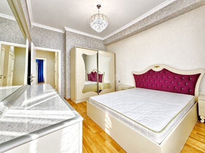 Сдается 3-комн. новостройка 115 м², м. Кара Караев, photo 11 from 21