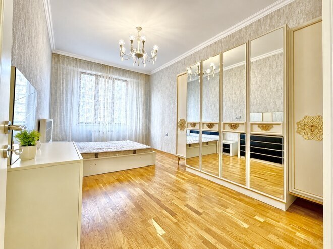 Сдается 3-комн. новостройка 115 м², м. Кара Караев, photo 10 from 21