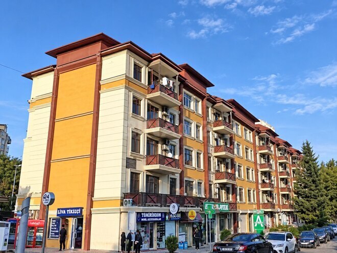 Продаётся 2-комн. вторичка 58 м², м. Насими, photo 1 from 12