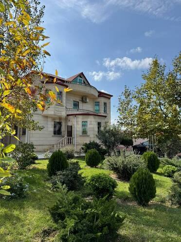 Satılır 7 otaqlı həyət evi/bağ evi 350 m², Novxanı q., photo 1 from 17