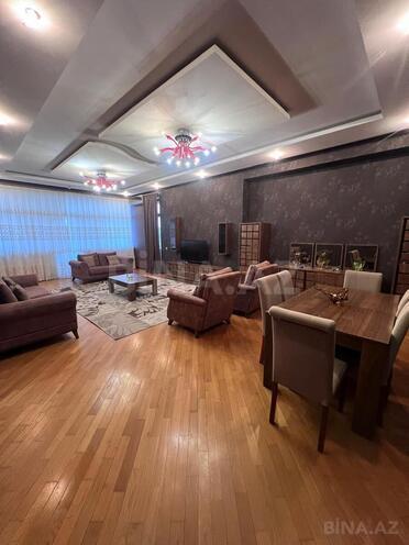 Сдается 5-комн. новостройка 240 м², м. Элмляр Академиясы, photo 3 from 32